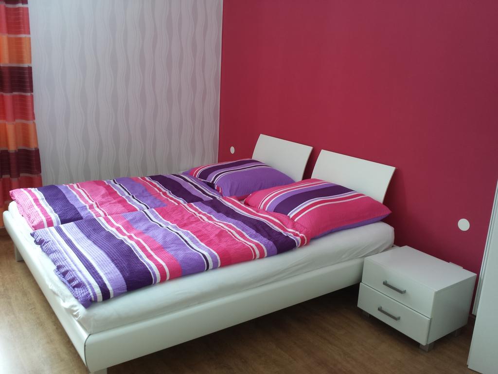 Gaestehaus Ditz Westoverledingen Room photo